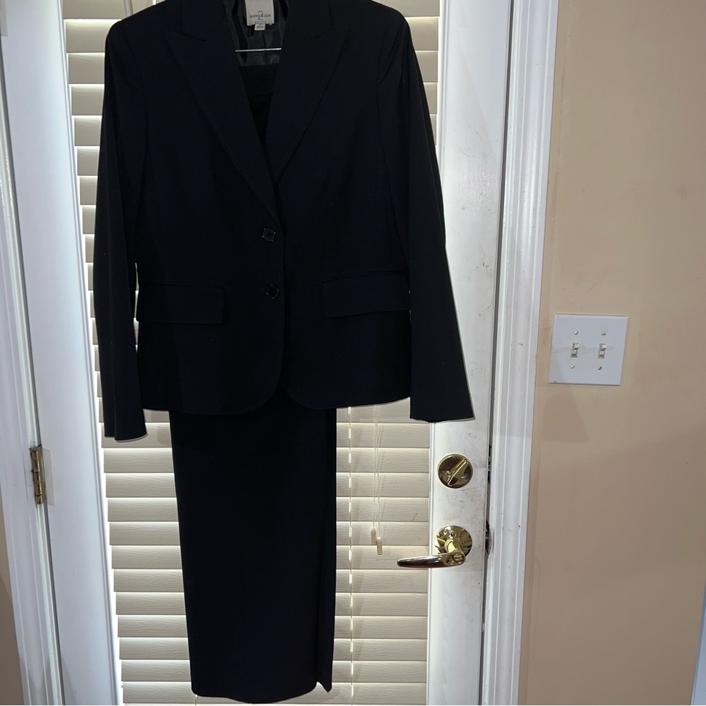 Anne Klein Women's Black Pantsuit